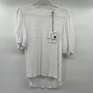 women Foil NWT Textured White Top 4