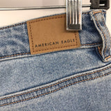 women American Eagle NWT Mom Jean Blue Jeans 6L