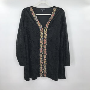 women Slinky Embroidered Velvet Black Multi Top 2X